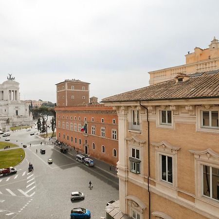 Sonder Piazza Venezia Aparthotel Rome Exterior photo